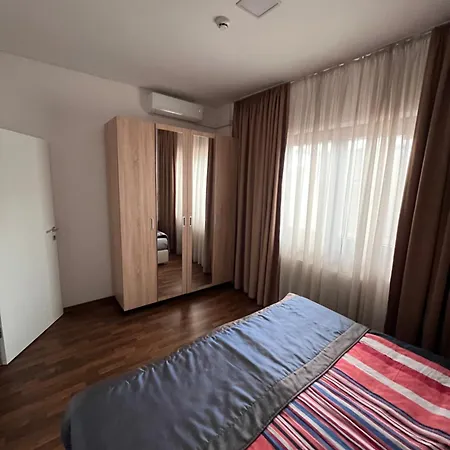 Apartment Forum *